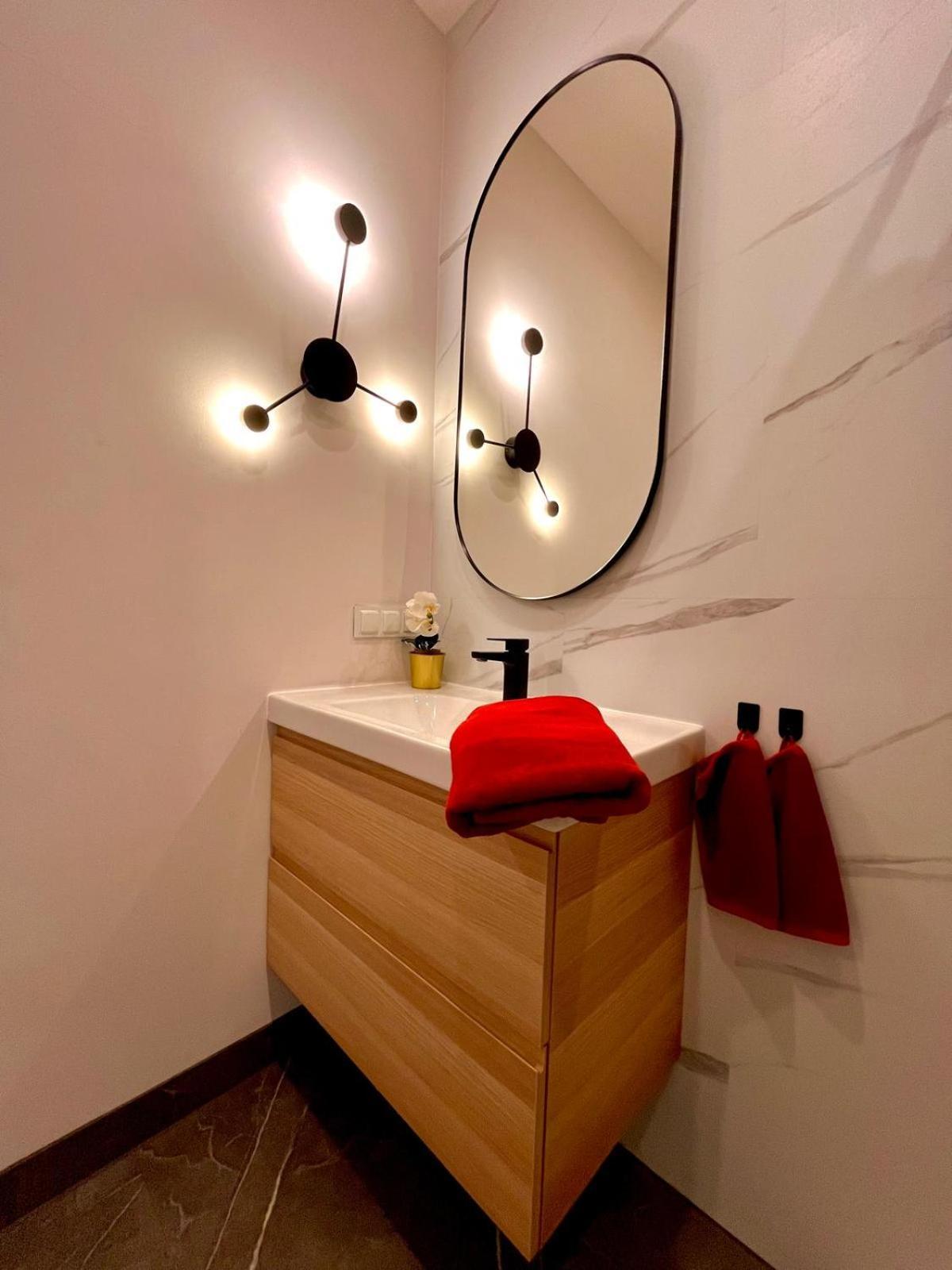 Special 1 Bed Room Condo Warszawa Center Bagian luar foto