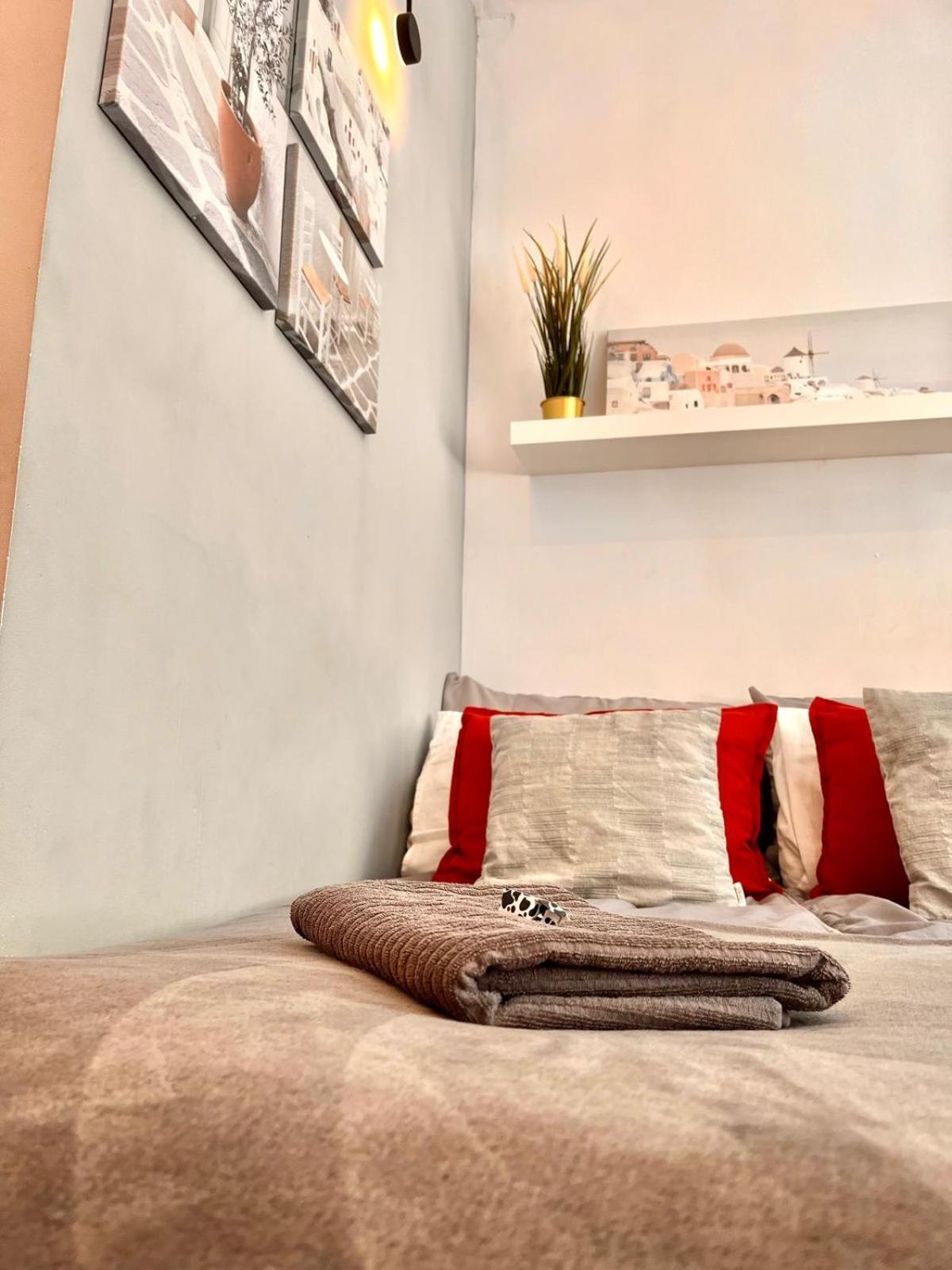 Special 1 Bed Room Condo Warszawa Center Bagian luar foto
