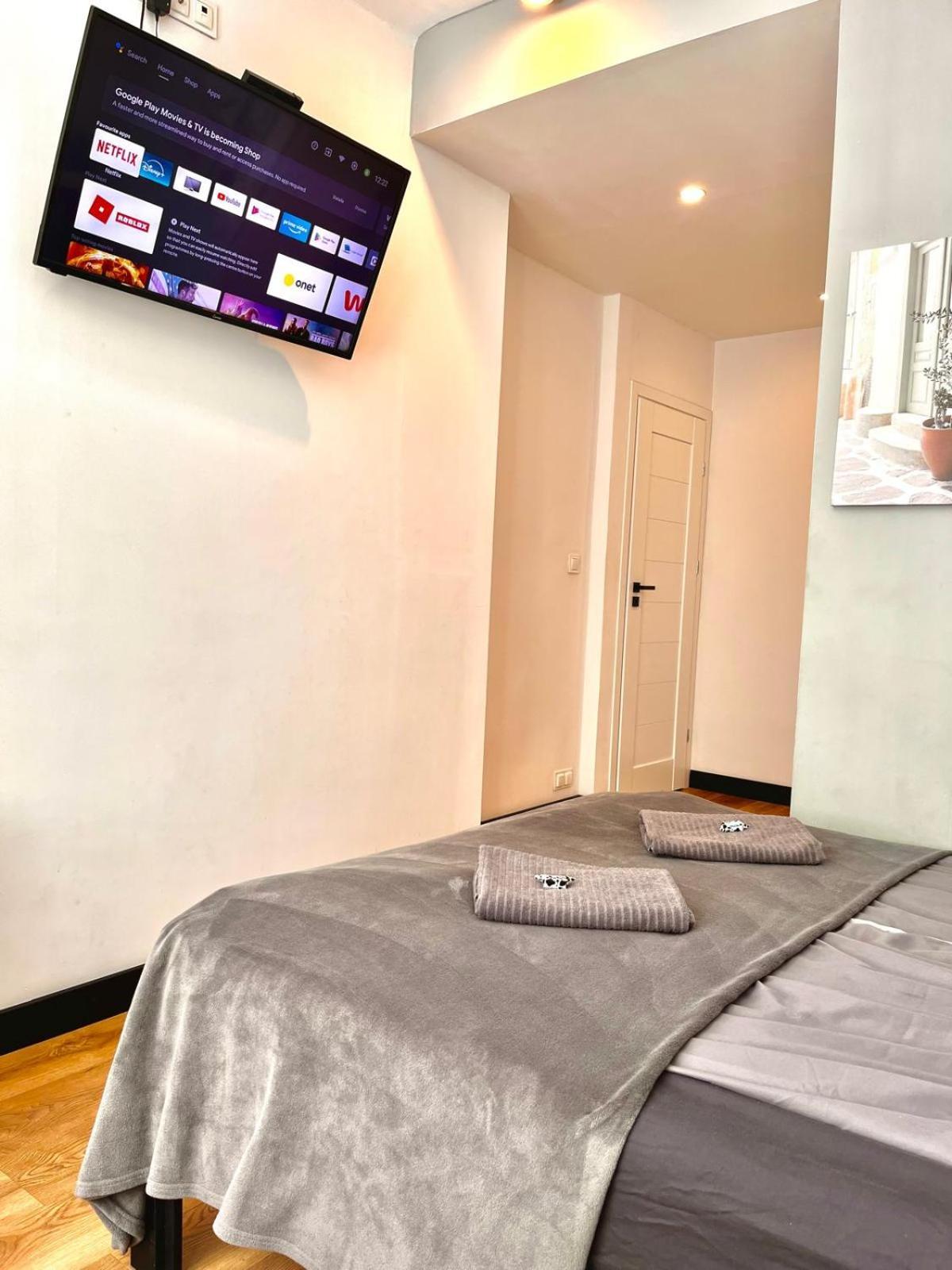 Special 1 Bed Room Condo Warszawa Center Bagian luar foto